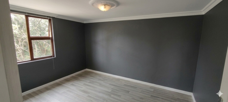 To Let 2 Bedroom Property for Rent in Zeekoevlei Western Cape